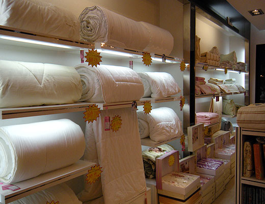 紫羅蘭家紡溫縣旗艦店開展特賣