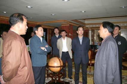 藍藝面對危機積極應對贏贊揚