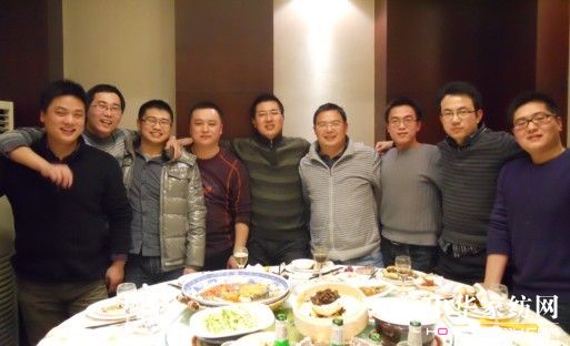 ���_����g��һȺǰ�M����