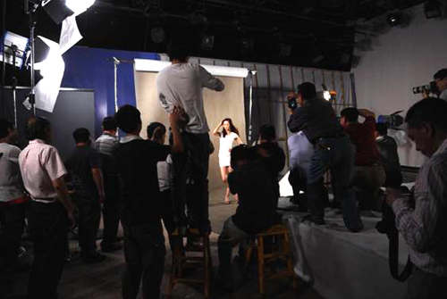 �����zӰ�f(xi��)���c��I(y��)�k(li��n)�x���