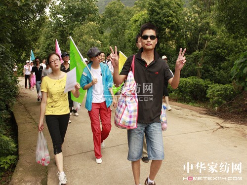 �Pʢ���]�������Ă�(g��)�� ֻ�������ĈF(tu��n)�(du��)