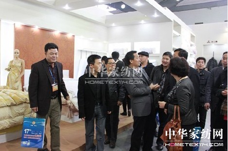 ��17���𲩕��A�M�Y��