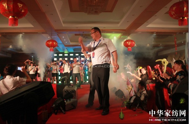 ���˾ӼҼ��ﶬ��Ʒ�l�����A�M��Ļ