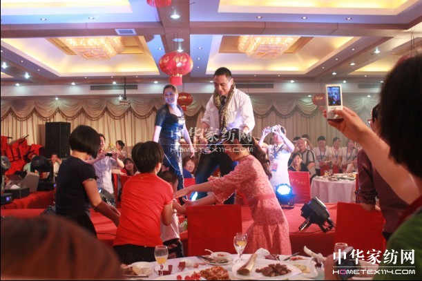 ���˾ӼҼ��ﶬ��Ʒ�l�����A�M��Ļ