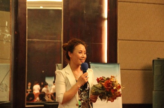 ���m�����x�硱���ʼ��� K��ȺӢ��(hu��)�l(shu��)�c��(zh��ng)�h