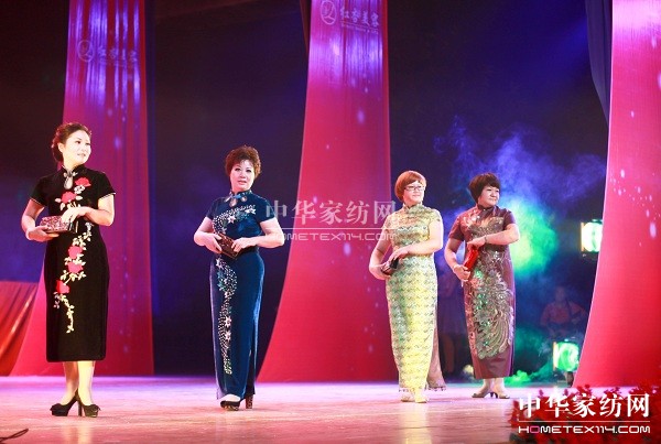 ���m������(j��ng)���f���mŮʿչ�펽�L(f��ng)��