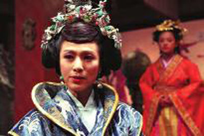 3����Ů��(d��ng)�҄����R���P�F(xi��n)���f��