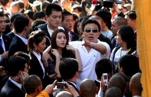 �R���P�I�10��Ů�Ǳ��S���PK