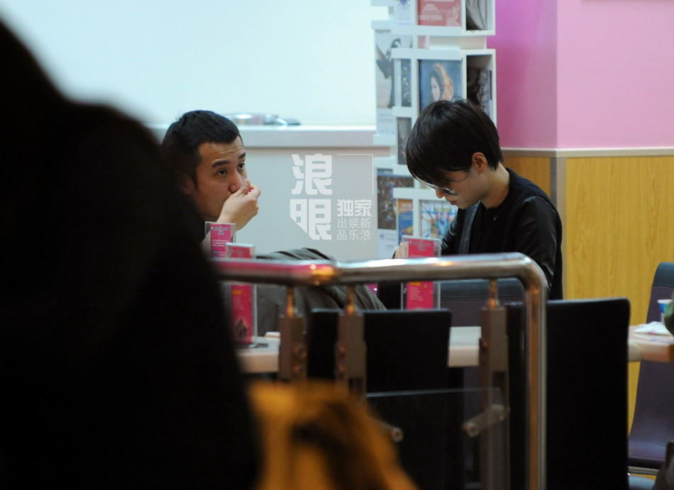 �����R���P���̈�ͬ�Ա������@Ĭ��