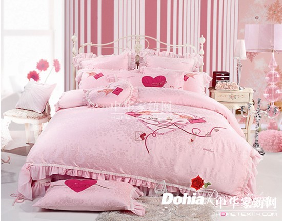 多喜愛(ài):關(guān)于愛(ài)情邂逅喜玫瑰的猜想