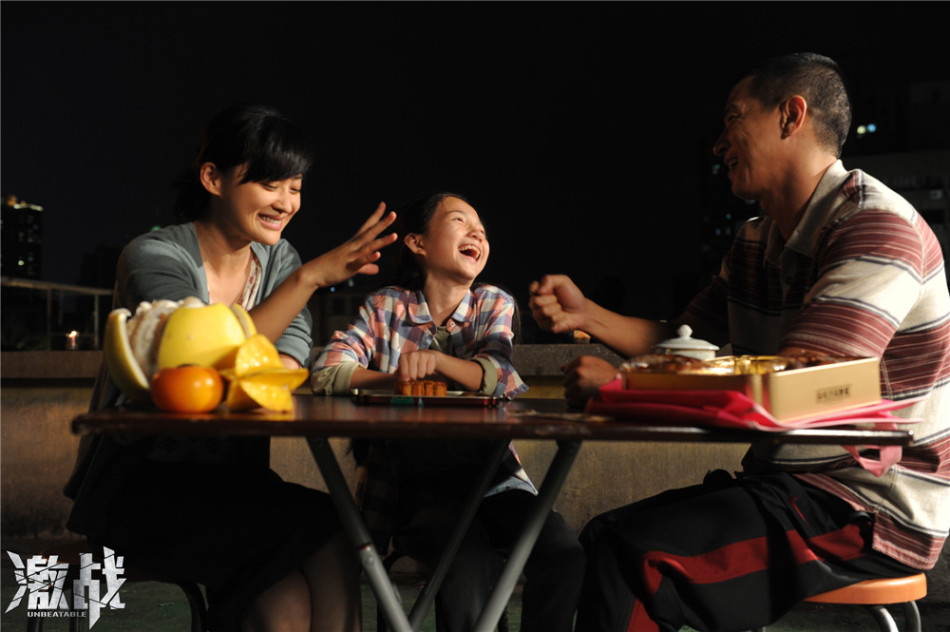 《激戰》曝張家輝李馨巧梅婷家庭照