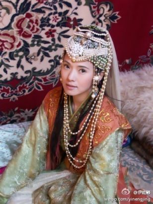 伊能靜戴米奇帽賣萌自拍青春不老