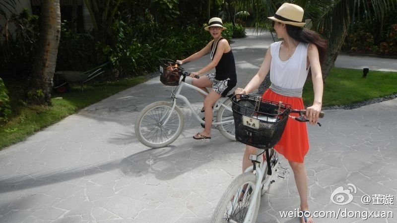 董璇赴鄭鈞劉蕓婚禮海島悠閑放松