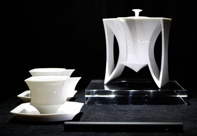 精美的陶瓷器皿展中國哲學