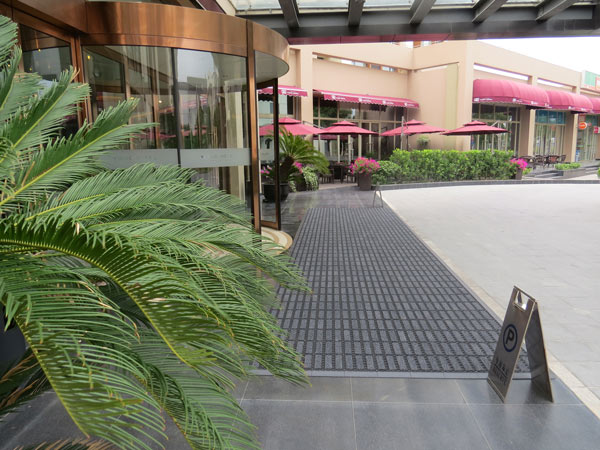 全球地墊資源整合專家——潔佧