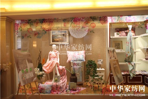 �L����˾���ļ�(x��)΢̎���֣��c(di��n)�΄�(chu��ng)Ч