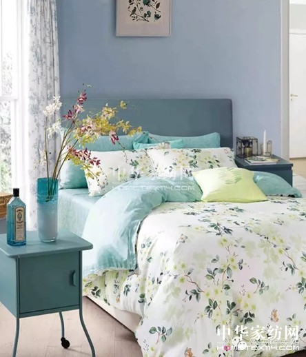 Ů�����@�ӟ��ɵģ��z���D��zS+��Ů�����(l��i)��