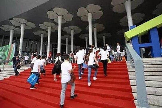 ���Ƅӡ�׃�����ӡ���2016�Ї����H�Ҽ�չ�����@ô���V��