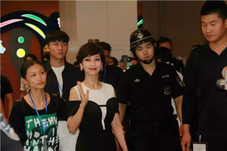 �w��֥�@�G���಩��Ҽ�����ɼ���W���R˹���u��������F��