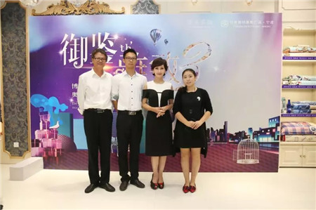 �w��֥�@�G���಩��Ҽ�����ɼ���W���R˹���u��������F��