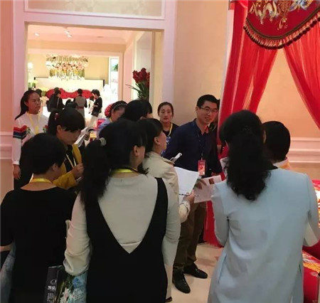 �Pʢ�Ҽ�2017���ġ���(y��u)�����Ʒ�l(f��)����(hu��)��ӆ؛��(hu��)�A�M��Ļ