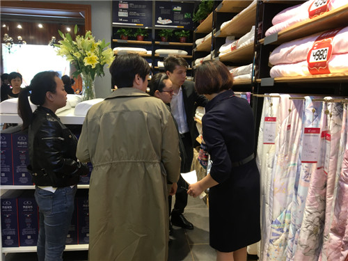 �Ԛ�����Ĳ��Ȼ�����@ôһ�ҳ���Pʢ�Ҽ��w��!