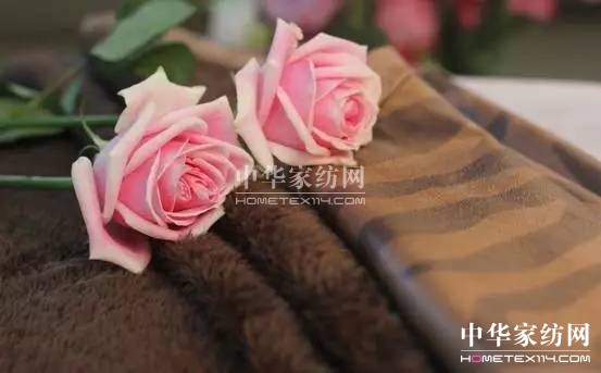 真皮、仿皮,能做沙發,就是好皮!2017上海秋冬家紡展,皮革企業竟然帶來這么多好產品!