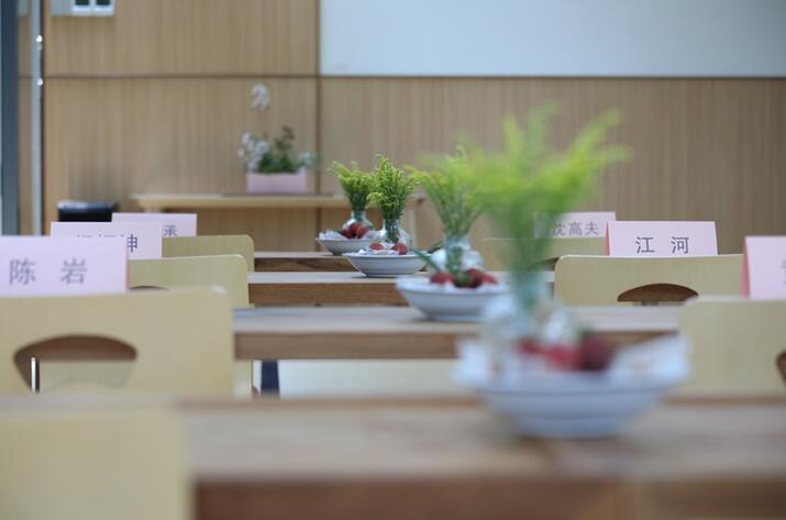 ����Ȼ���ؾ��������һ�����ӵİl����