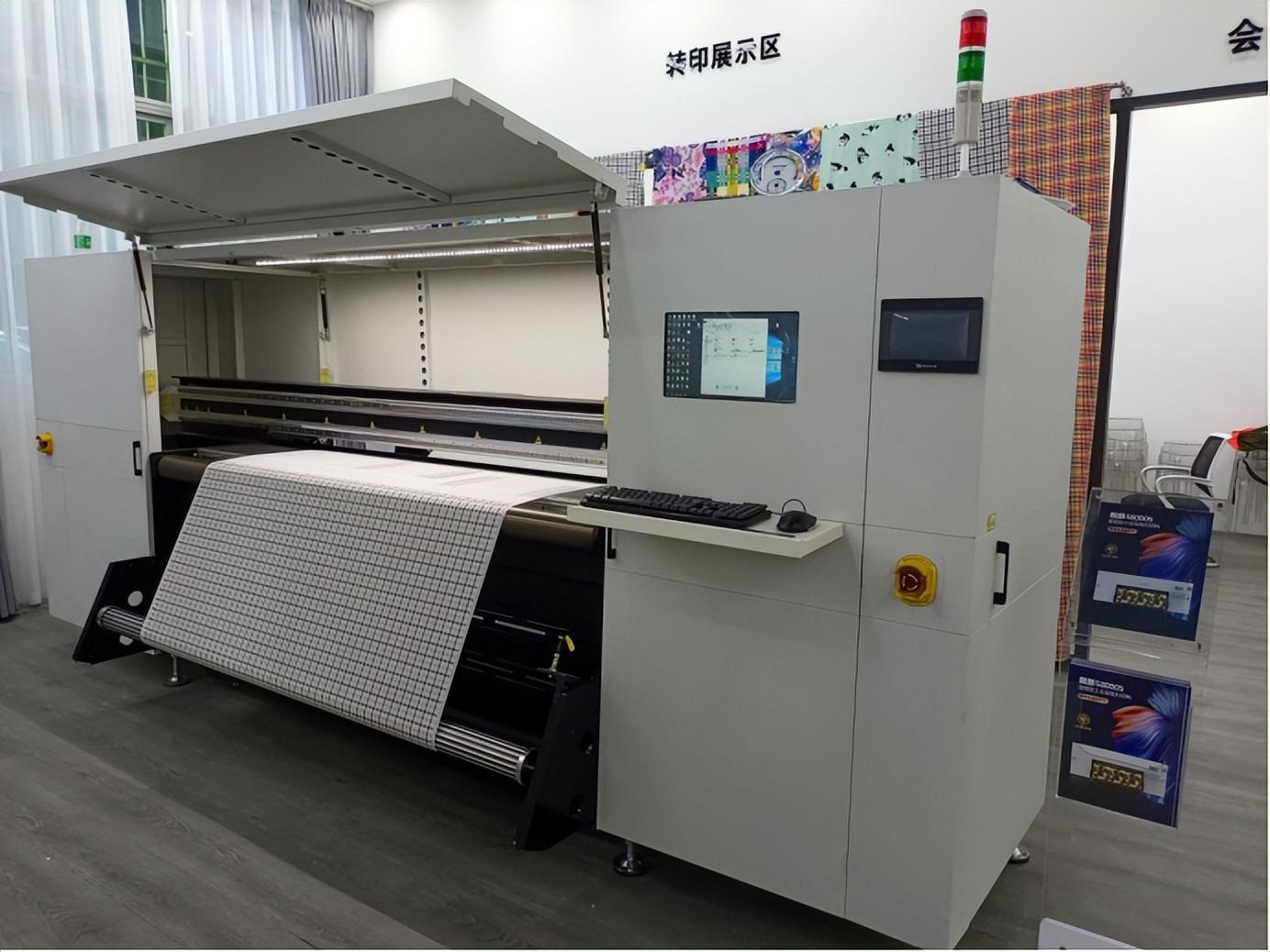 翔彩紡織品數(shù)碼印藝展示中心成功揭幕,現(xiàn)場發(fā)布多款重磅新品