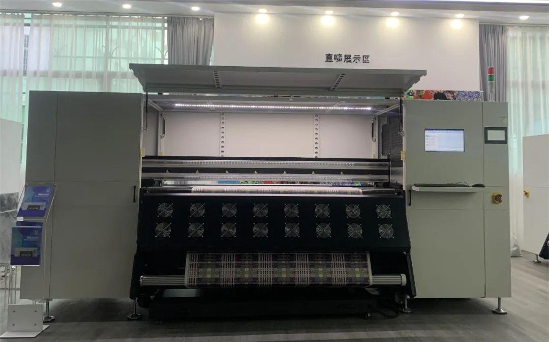 翔彩紡織品數(shù)碼印藝展示中心成功揭幕,現(xiàn)場發(fā)布多款重磅新品